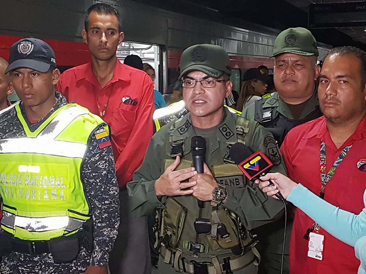 Fabio Enrique Zavarse Pabón, Jefe militar del Estado Mayor de la Batalla Económica y comandante del Comando de Zona Número 43 de la Guardia Nacional Bolivariana (GNB), en el Distrito Capital.