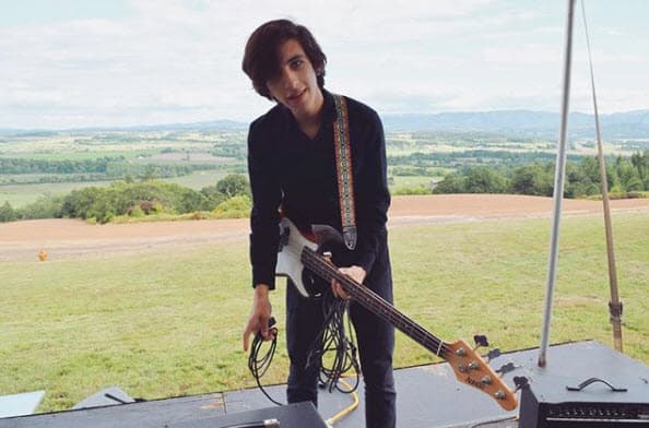 Por su parte, Luca se dedica a la música. De acuerdo a lo que le dijo su mamá a Mara Patricia Castañeda, en 2020 se encontraba trabajando en un proyecto junto con su tío Axel.