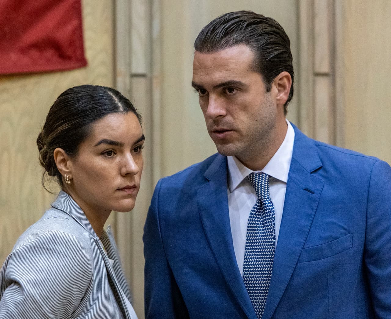 El jurado, compuesto por 6 personas, dio a conocer su veredicto en el primer día de deliberaciones.
<br>