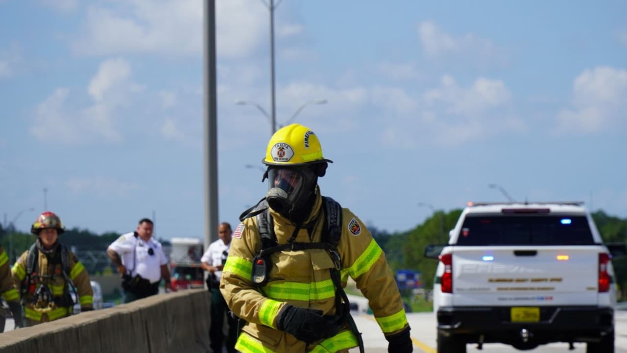 "Leonard Fournette, estamos agradecidos de que haya resultado ileso durante este incidente", publicó la cuenta de Tampa Fire Rescue tras el informe del incendio.