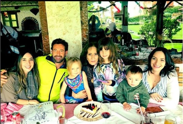 Se ve que Elissa y Alexa están muy consentidas por la familia de Gabriel Soto, con la que tratan de convivir cada vez que tienen oportunidad.