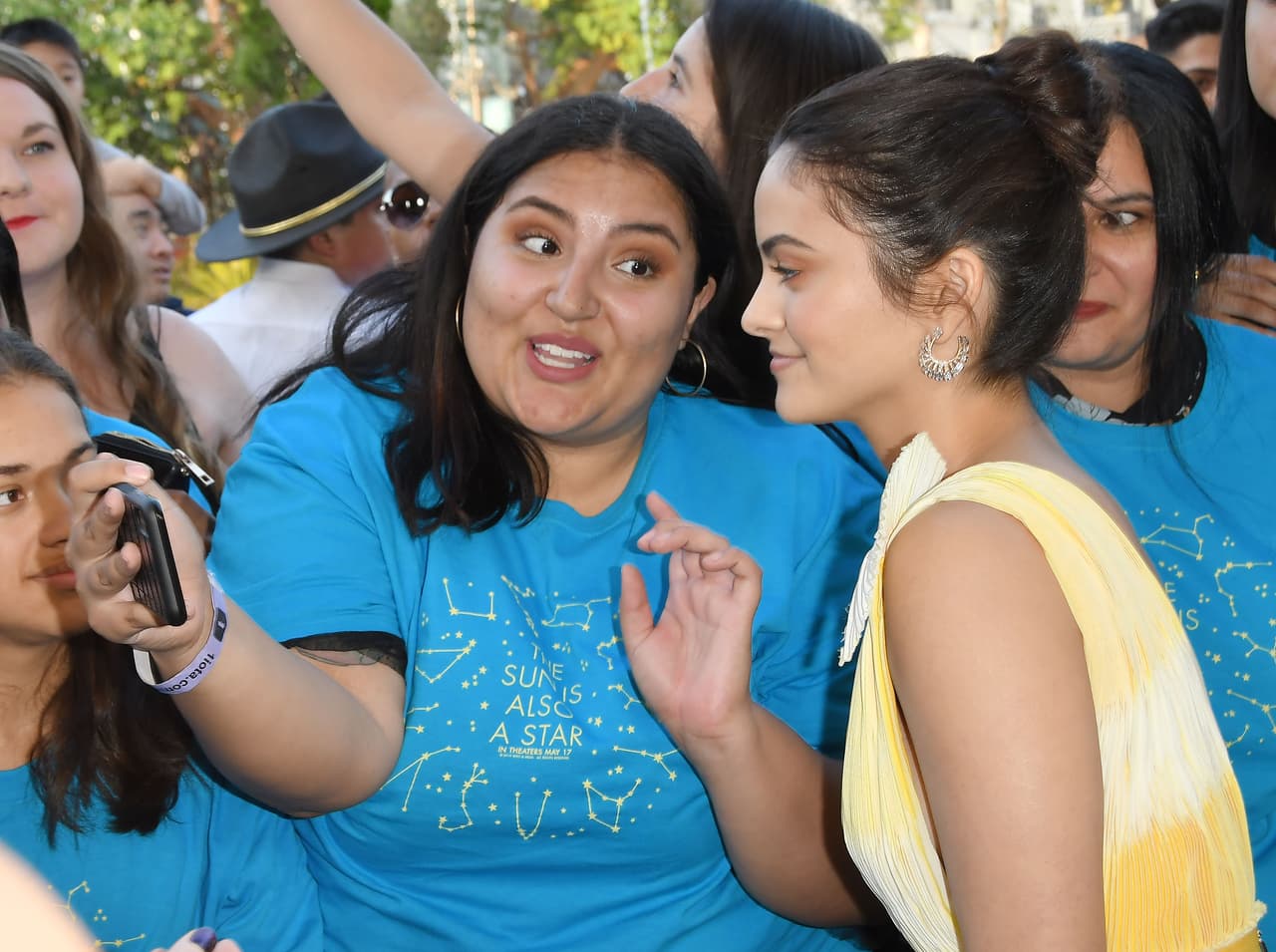 "Cuando era adolescente, no había modelos a seguir en lo que respecta a la positividad corporal, eso simplemente no era un asunto. 
<b><a href="https://www.univision.com/noticias/anorexia/la-anorexia-y-la-bulimia-convirtieron-mi-cuerpo-en-un-campo-de-batalla" target="_blank">Ser delgada era el asunto</a></b>", comentó.
<br>