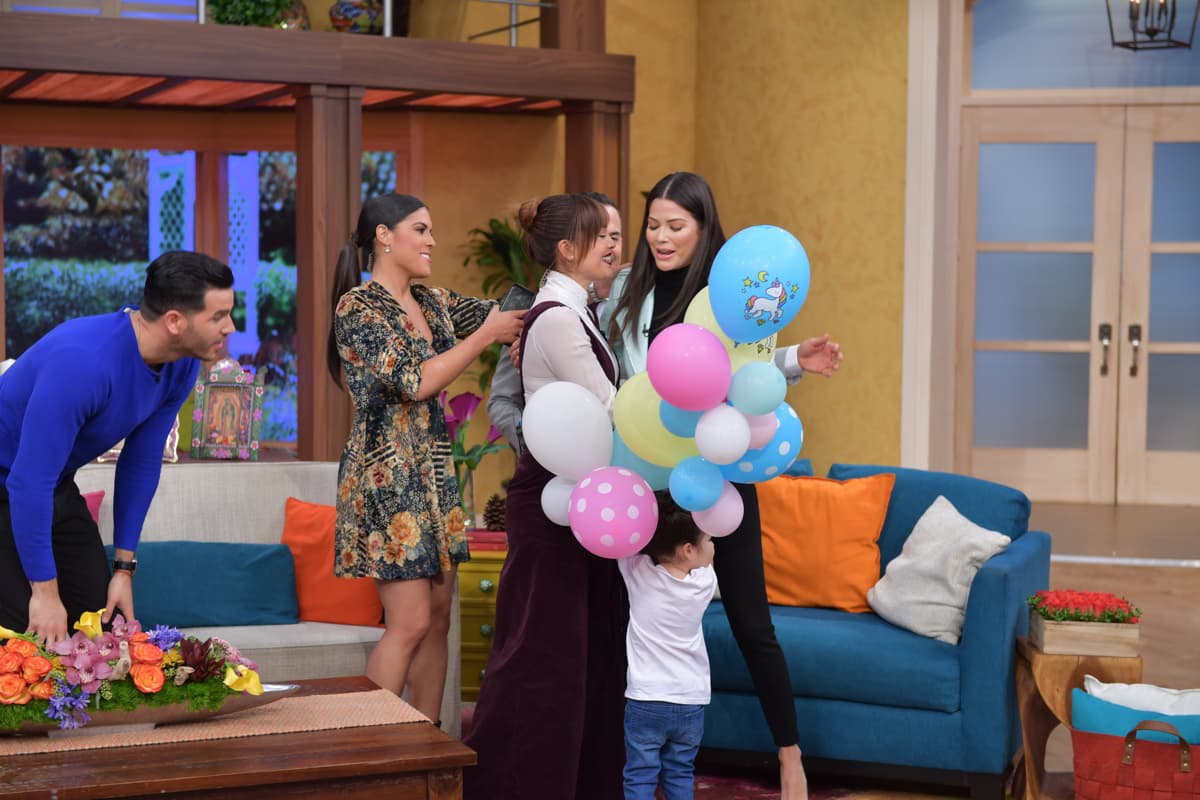 También felicitaron a la bella mamá por este nuevo bebé.