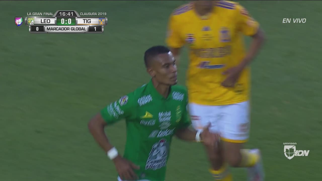 ¡A las manos! Tesillo tuvo el primero de León