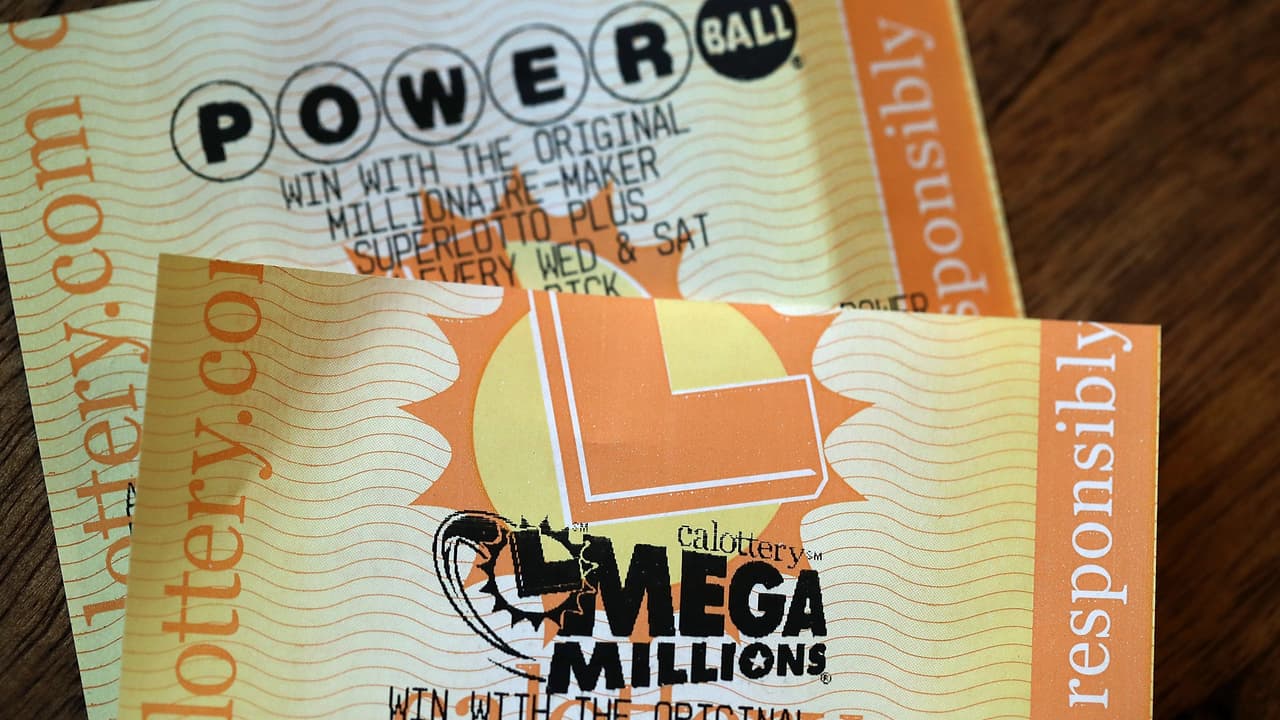 Más de mil millones de dólares en los sorteos de Powerball y Mega Millions de esta semana