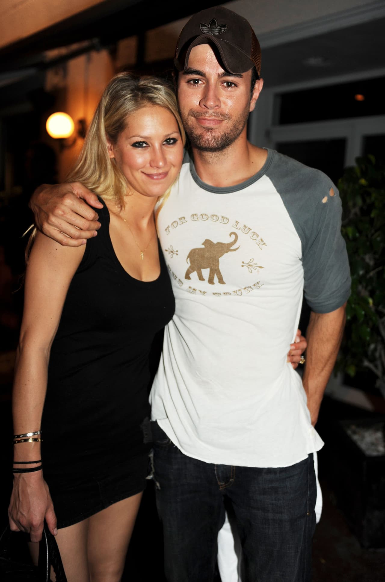 <b>#4 Enrique Iglesias y Anna Kournikova</b>
<br>El cantante y la tenista rusa iniciaron su relación en el 2001 y durante más de 20 años han disfrutado de una larga relación que no necesita una boda para unirlos más. 
<br>