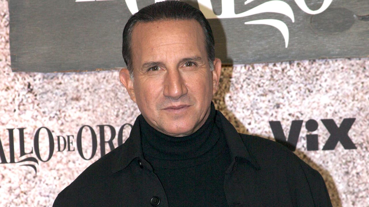 Plutarco Haza cuenta cómo preparó su papel de Lorenzo Benavides en la serie 'El Gallo de Oro'