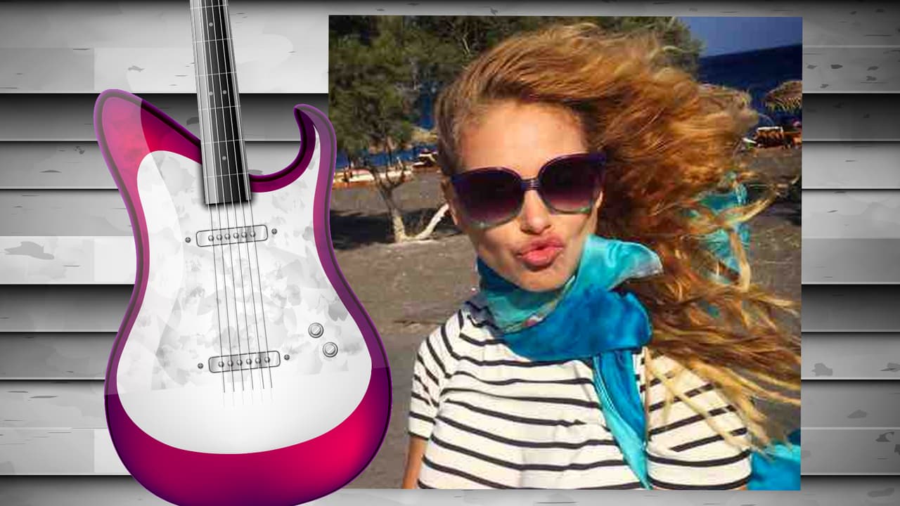 No sabemos exactamente por qué, pero a Pau le encantan los lentes de sol. Quizás no necesitamos ninguna razón pues sencillamente son un accesorio muy cool. La Pau tiene varios y aquí te mostramos algunos de ellos.