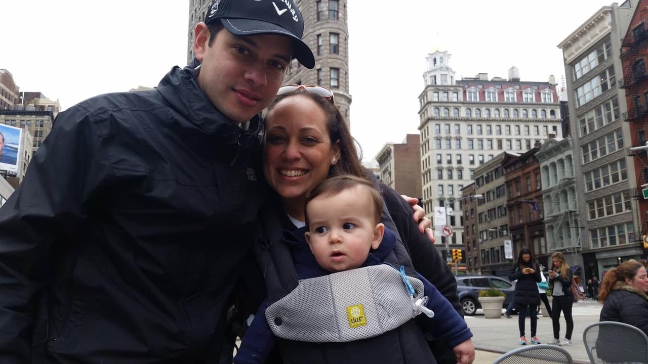 ¡Nuestra directora de noticias le desea a su hemanito Richard el mejor Día de los Padres! Richard tiene un hijo llamado Tristan.