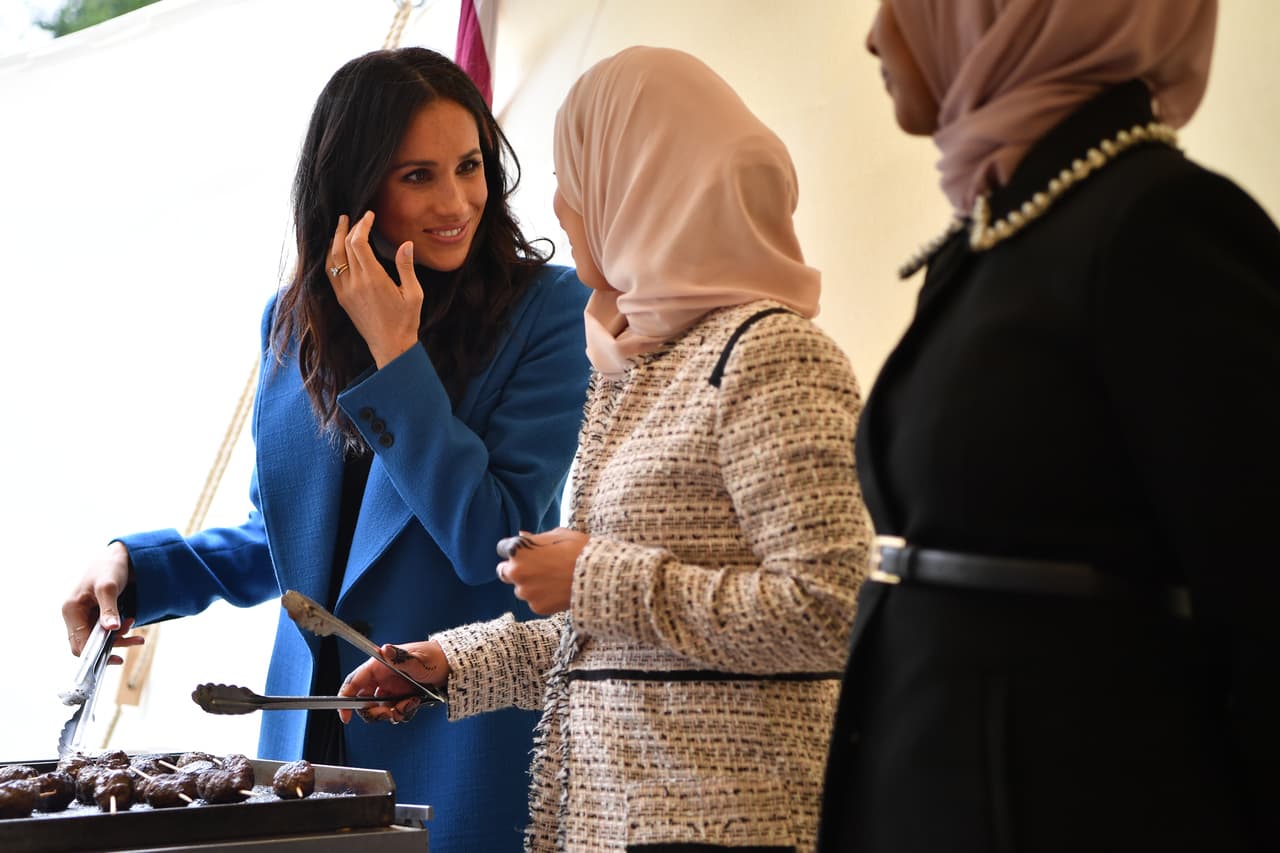 Así lució Meghan Markle en su primer evento como anfitriona en el palacio de Kensington.