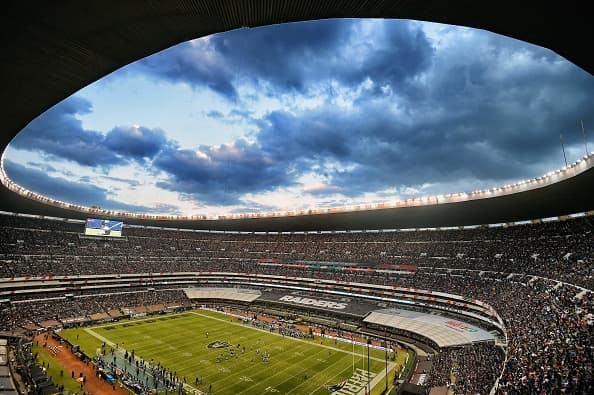 El Estado Azteca registró una espectacular entrada en la que 77,357 almas vivieron la pasión e la NFL