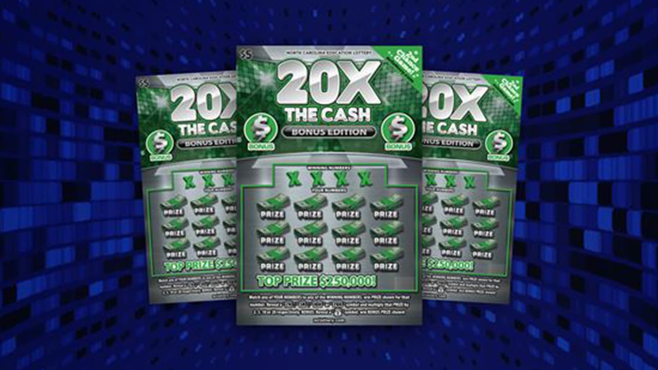 Sobreviviente de cáncer gana $250,000 en un raspadito de la lotería