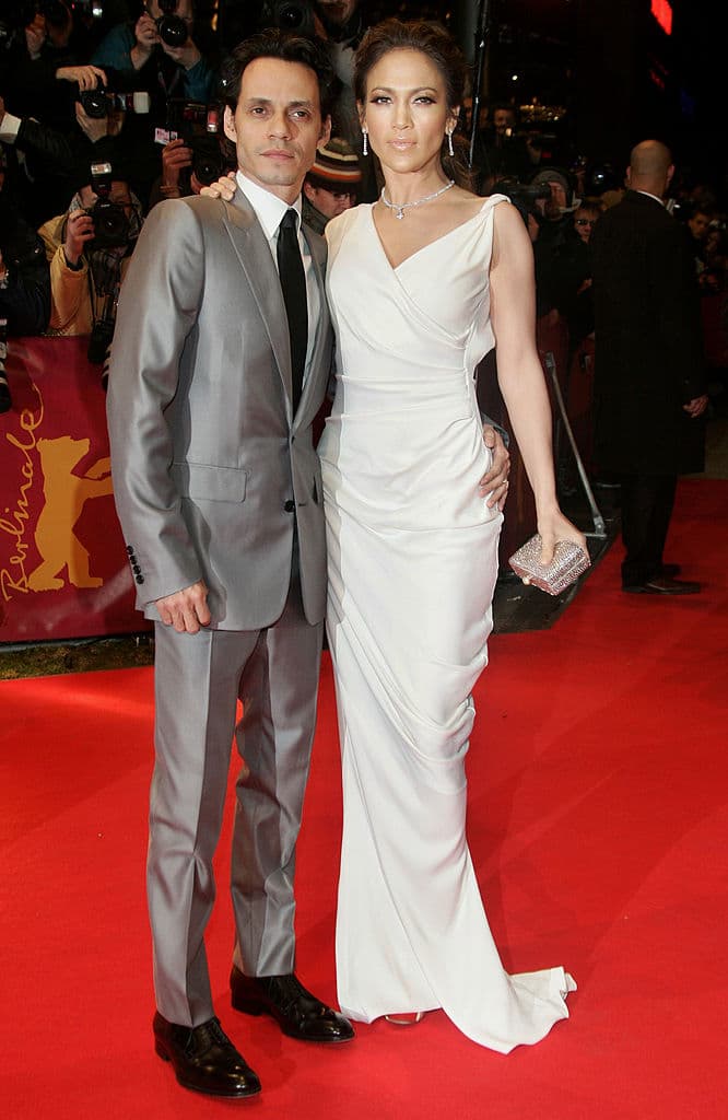 Anthony le dio un anillo con un diamante Harry Winston de 8.5 quilates, de un costo estimado de $4 millones de dólares.