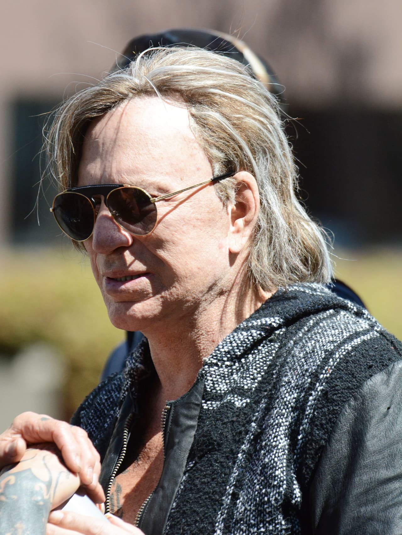 El actor luce muy distinto al joven que cautivó la pantalla grande años atrás.