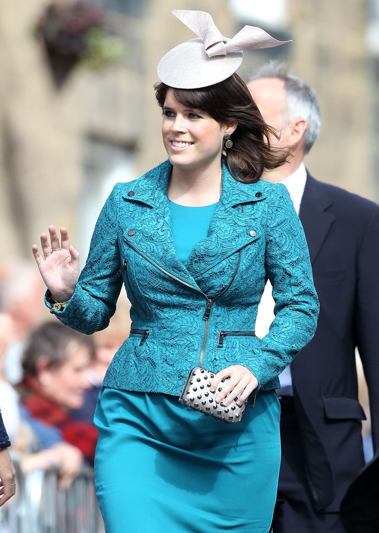 Otro de los sellos de estilo de Eugenie son las chaquetas cortas.