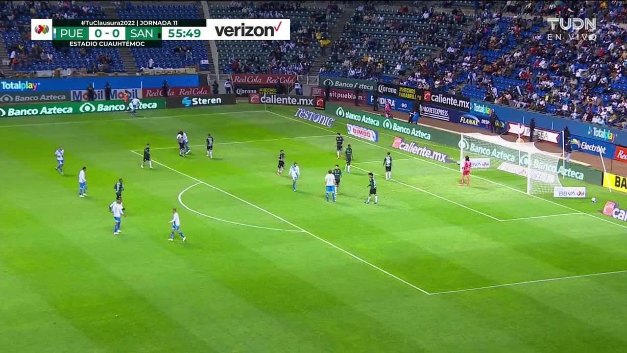 ¡GOOOL! Israel Reyes anota para Puebla.