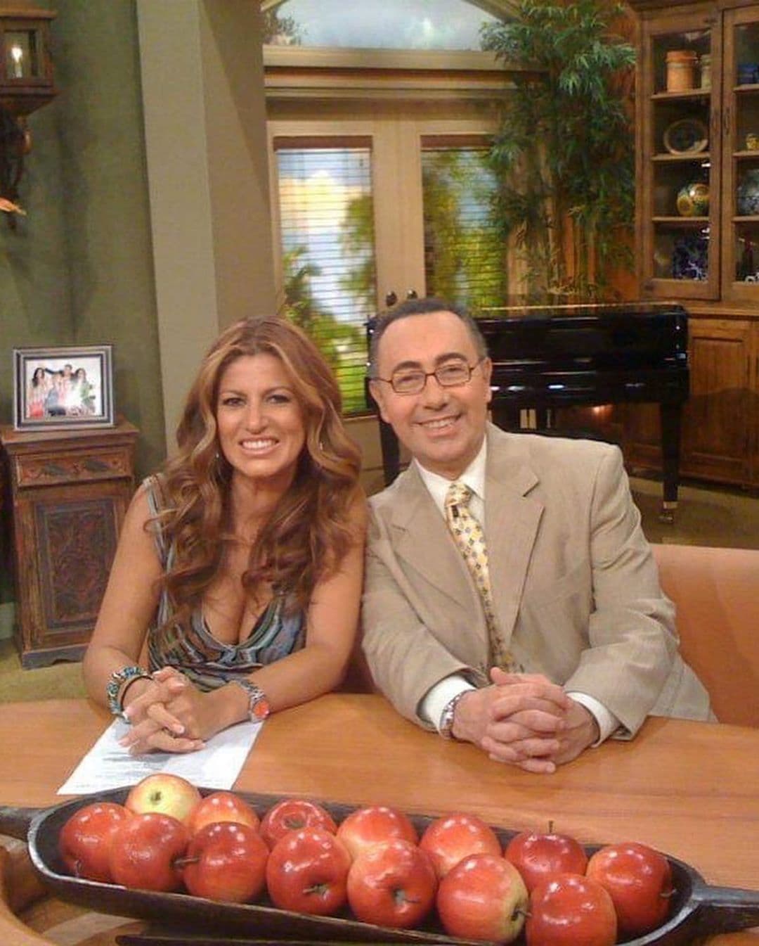 Paola Gutiérrez también fue pionera del show, hoy en día continua brindando contundentes historias de los hispanos.