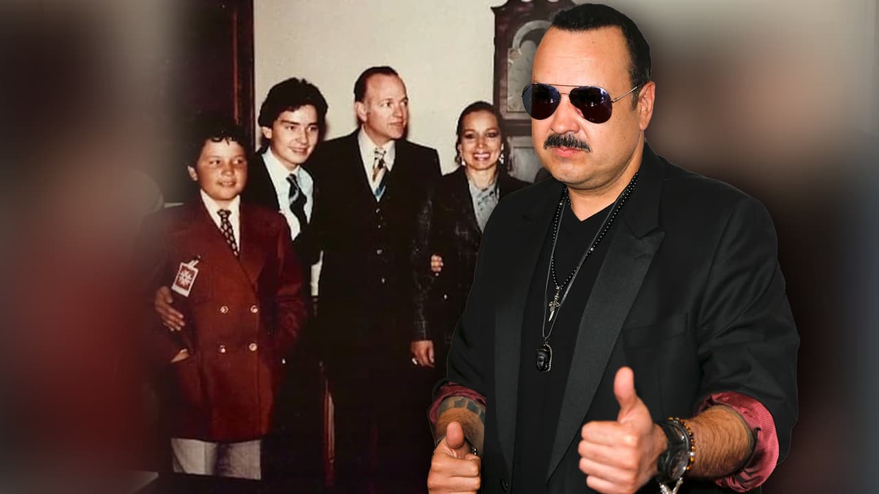 En otra ocasión, Pepe Aguilar compartió la anécdota de cuando visitó la Casa Blanca en 1979 y saludó al presidente en turno, Jimmy Carter, porque su padre, Antonio Aguilar, fue invitado.
<br>
