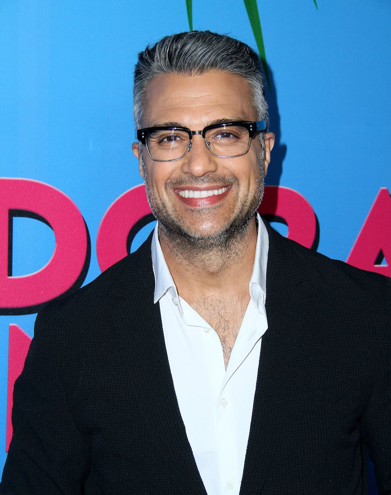 Jaime Camil estudió Administración de empresas en la Universidad Anáhuac. Sus primeros trabajos fueron con su padre, el empresario Jaime Camil Garza.