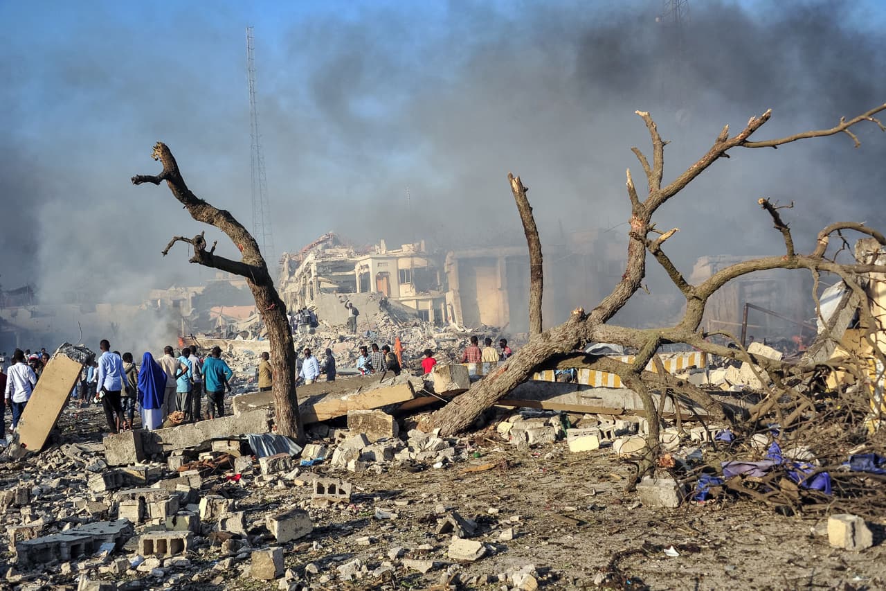 El Gobierno, que decretó tres días de luto y se encuentra reunido de emergencia para aprobar nuevas medidas de seguridad.