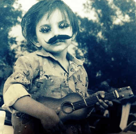 En cada cumpleaños, Eugenio se esmera en compartir fotografías entrañables: "‪Desde niña eras especialista en crear momentos inolvidables, como este... y eso que no había Snapchat! Te amo y feliz cumple".