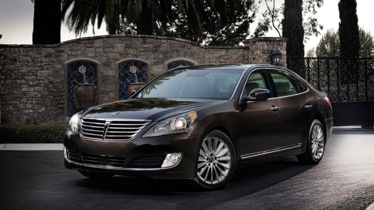 <h3 class="cms-h3-H3">1. Hyundai Equus</h3>
<br>
<br>El dudoso honor de ser el auto menos vendido de 2017 corresponde al difunto Hyundai Equus. El gran sedán ejecutivo de lujo de Hyundai fue descontinuado al finalizar el año 2016 y sustituido por el G90, el nuevo gran sedán ejecutivo de 
<b><a href="https://www.univision.com/noticias/genesis/conoce-a-genesis-motors-la-nueva-marca-coreana-de-vehiculos-de-lujo" target="_blank">Genesis</a></b>, la nueva división de vehículos de lujo de Hyundai. El hecho de que Hyundai haya logrado vender 20 unidades del Equus en 2017 es en si mismo increible ya que su sustituto, el
<b><a href="https://www.univision.com/noticias/hyundai/detroit-2016-genesis-g90-2017-no-lo-llamen-hyundai" target="_blank"> Genesis G90</a></b>, es un auto muchísmo más atractivo y moderno.