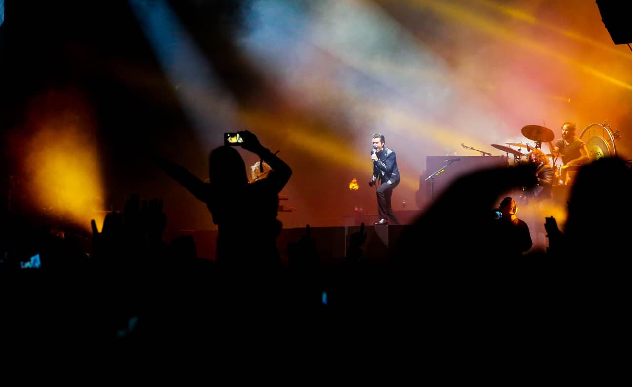 Desde disfraces de unicornios hasta atuendos muy veraniegos, pero eso sí muy buena vibra. Aquí una galería de fotos de la moda y el ambiente de Lollapalooza.