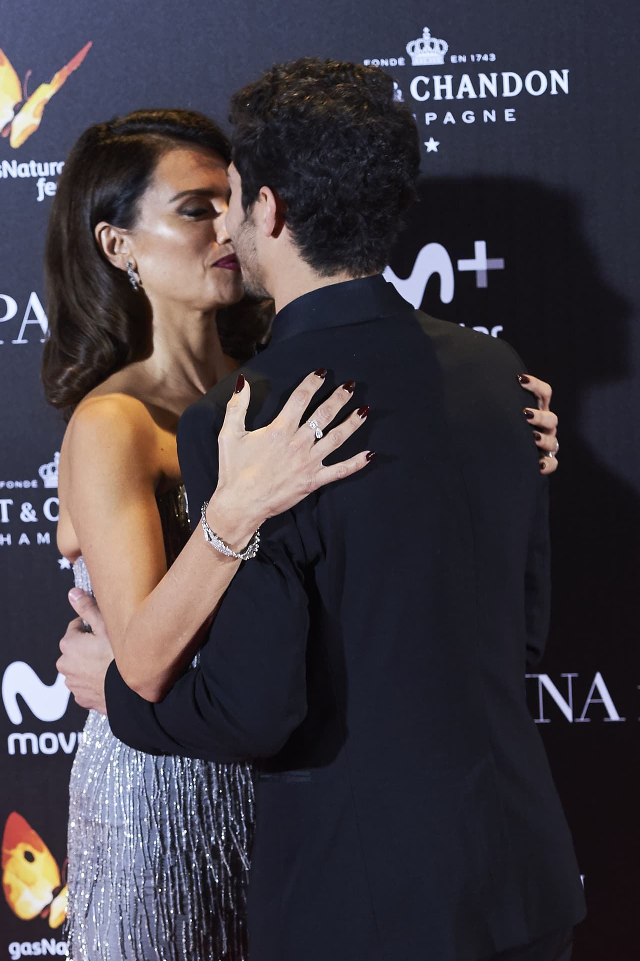 ¡Un momento muy íntimo entre ambos actores!