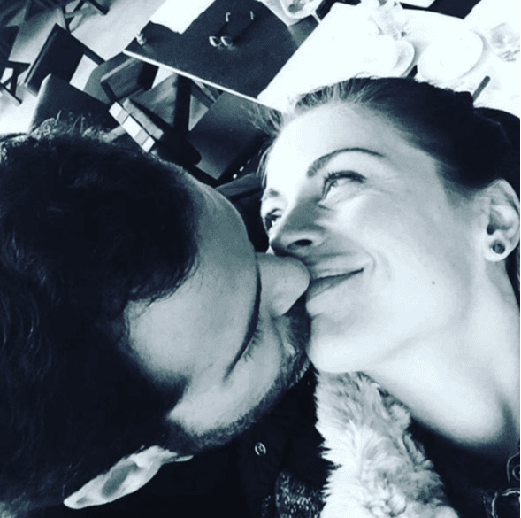 <b>En octubre de 2010 Ludwika Paleta y Emiliano Salinas </b>confirmaron su relación y dos años más tarde se comprometieron en matrimonio durante un viaje a París.
<br>