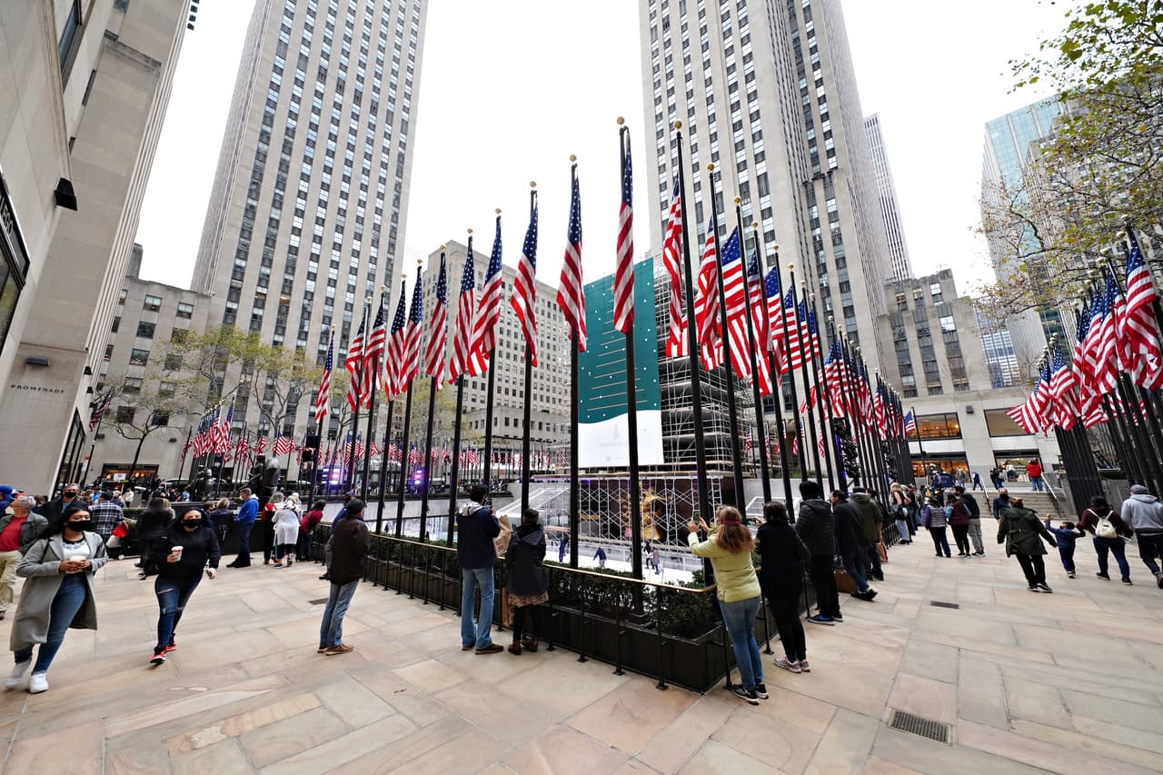 Los horarios de apertura van
<b>desde las 9:00 a.m. hasta las 11:00 p.m., </b>con sesiones diarias para todas las edades. En temporada alta, los turnos pueden comenzar tan temprano como a las 7:00 a.m.