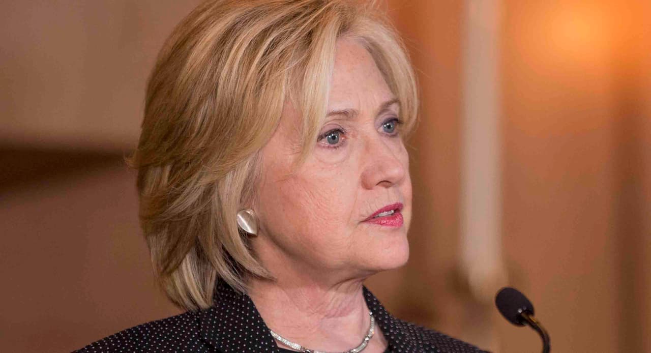 Hillary Clinton atiende situación de salud pública en PR y recauda fondos