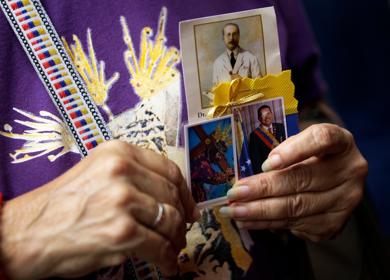 Papa Francisco aprueba beatificación de José Gregorio Hernández, el "médico de los pobres" venezolano