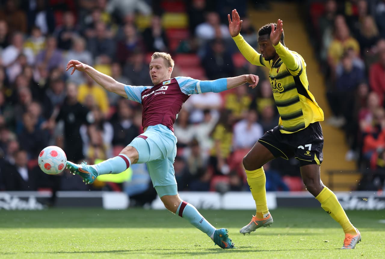 Burnley derrotó 1-2 al Watford en la Jornada 35.