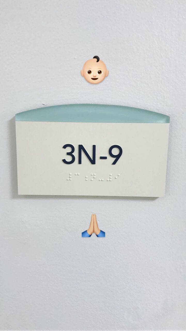 Aunque la espera fue larga, no hay nada más emocionante para un padre que el momento de conocer a su bebé.