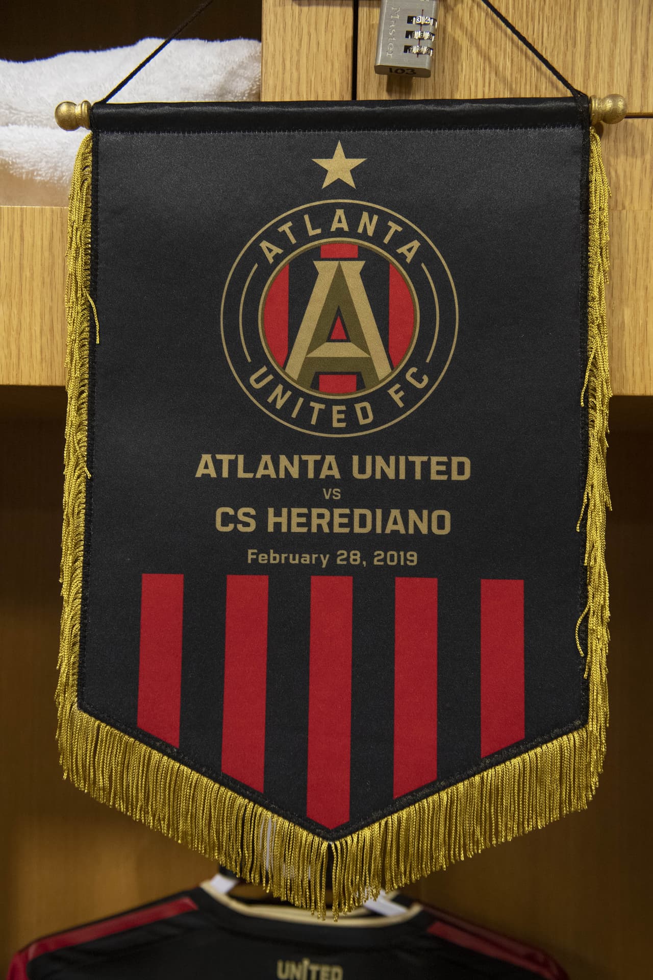 En busca de la remontada, justo cuando más necesitaba a sus más de 70.000 aficionados que suelen acompañarlo en casa, jugará en el Fifth Third Bank Stadium.