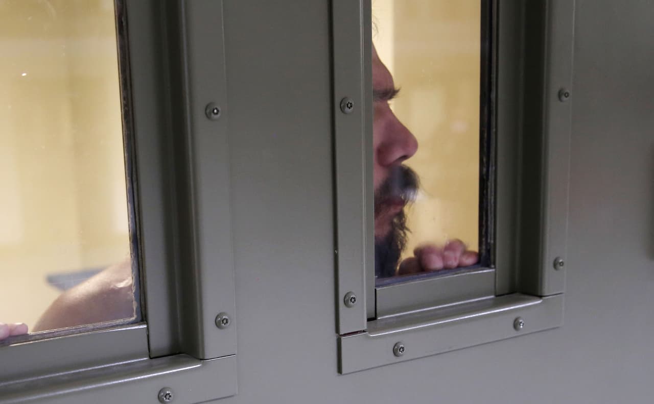 Cárceles de ICE: 13 cosas que quizás no sabías de los centros de detención para indocumentados