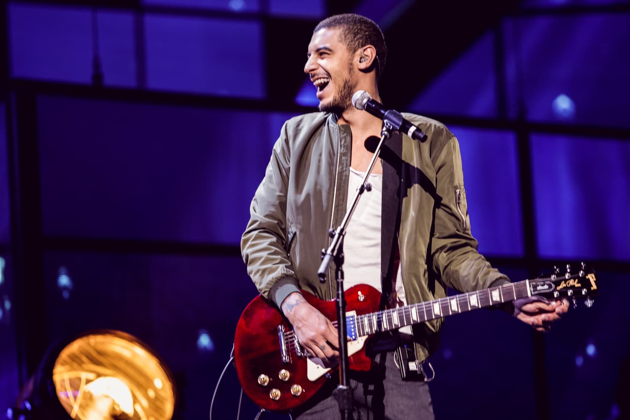 Manuel Medrano es otro que está caliente en este Latin GRAMMY.