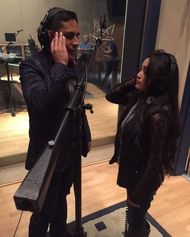 14. Después de la celebración por sus 15 primaveras, Rubí dió a conocer a través de sus redes sociales que próximamente lanzará su disco debut, en el que incluye algunos cóvers y duetos con cantantes.