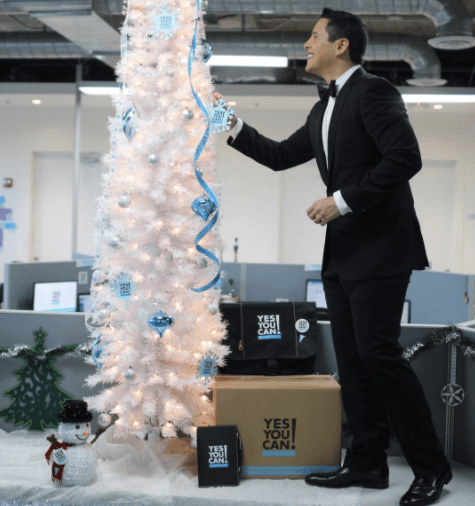 Sin libras de más el arbolito de Alejandro Chabán, el maestro de la dieta.