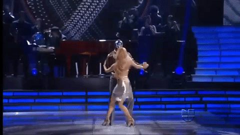 El luchador Blue Demon Jr. se acopló a las coreografías.