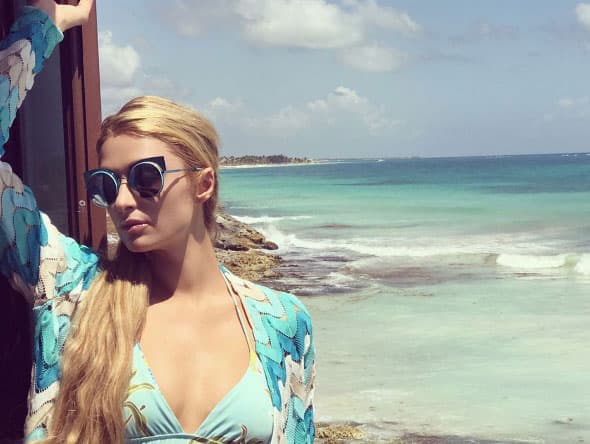 Paris Hilton con su novio en Tulum, México