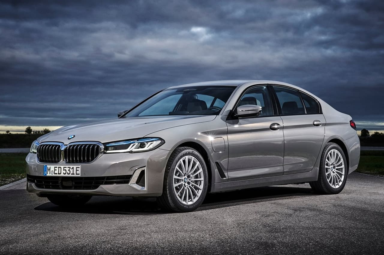 Carros que en 2021 conviene más comprarlos levemente usados y no nuevos