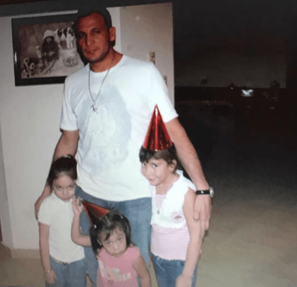 Valentín Elizalde tuvo tres hijas: Gabriela, Valeria y Valentina, a quienes procreó con tres parejas diferentes.