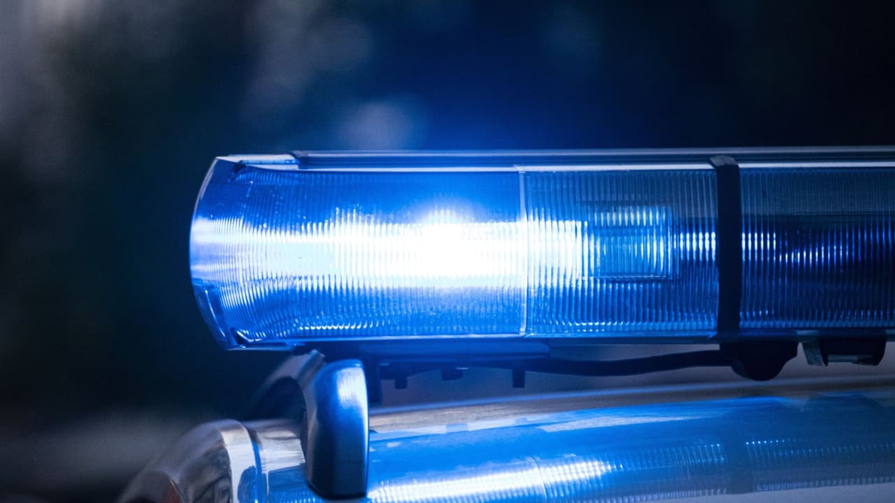 Levantan cierre de escuela en el condado Lake por presencia de presunta arma dentro del campus