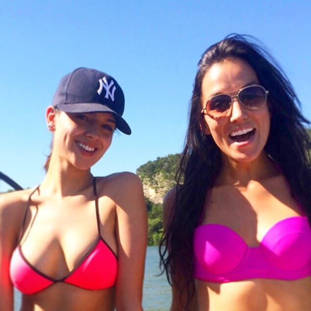 Eiza presume cuerpazo de verano.