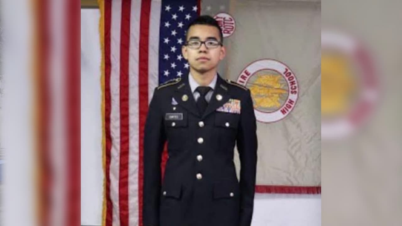 Alex de 19 años formaba parte del programa militar ROTC en el área de Houston.