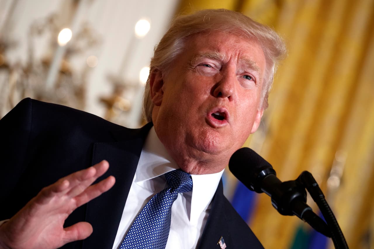 Trump quiere que los demócratas le ayuden a derogar Obamacare