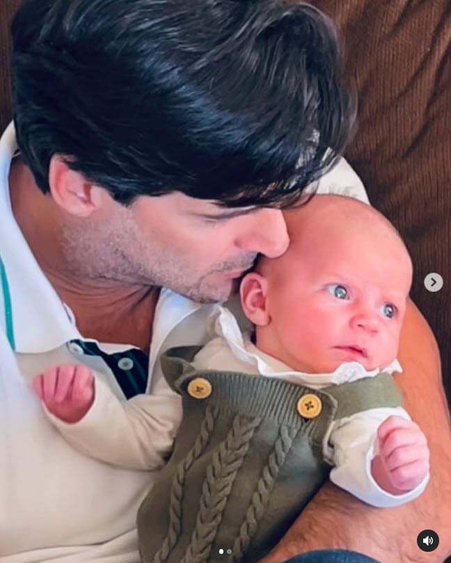 "¡Muchas gracias querida familia y amigos por sus felicitaciones! Estoy feliz viviendo este momento enorme. Gracias a todos, los quiero".
<br>