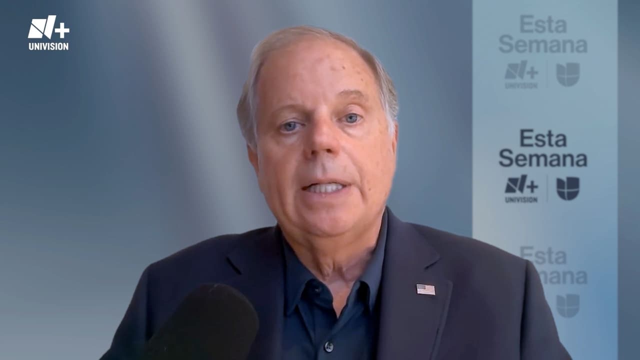 Doug Jones advierte quiénes serían los más afectados por limitar el voto por correo