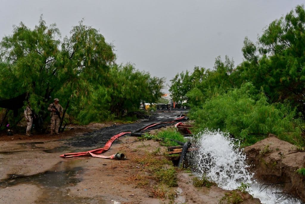 Vista del área donde los soldados y el personal de rescate intentan llegar a 10 mineros atrapados en una mina de carbón inundada luego de un deslizamiento de tierra desde el 3 de agosto, en la comunidad de Agujita, Municipio de Sabinas, Estado de Coahuila, México, el 15 de agosto de 2022.
